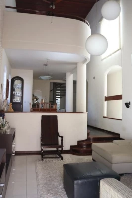 Foto 2: Sobrado com 4 dormitórios à venda, 350 m² por R$ 950.000 - Granja Bela Vista - Taubaté/SP