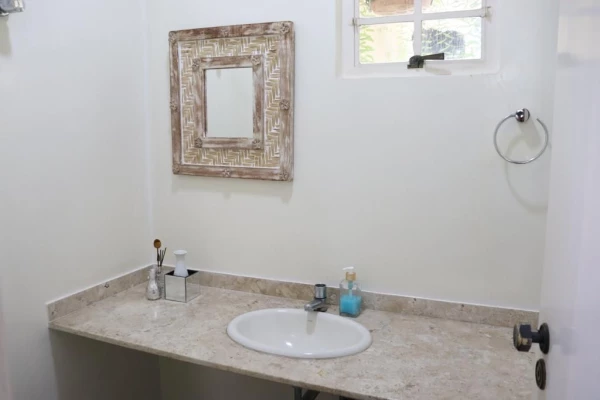 Foto 4: Sobrado com 4 dormitórios à venda, 350 m² por R$ 950.000 - Granja Bela Vista - Taubaté/SP