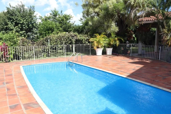 Foto 7: Sobrado com 4 dormitórios à venda, 350 m² por R$ 950.000 - Granja Bela Vista - Taubaté/SP