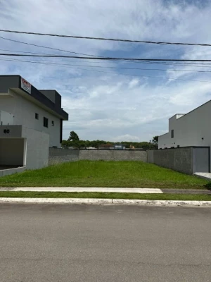 Foto 1: Terreno à venda, 300 m² por R$ 270.000,00 - Condomínio Verdes Vales - Taubaté/SP