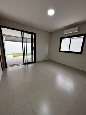 Foto 41: Casa com 3 dormitórios à venda, 160 m² por R$ 1.100.000 - Parque Piracangagua - Taubaté/SP