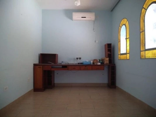 Foto 2: Casa com 2 dormitórios à venda, 176 m² por R$ 450.000,00 - Jardim das Bandeiras - Taubaté/SP