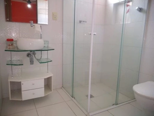 Foto 8: Casa com 2 dormitórios à venda, 176 m² por R$ 450.000,00 - Jardim das Bandeiras - Taubaté/SP