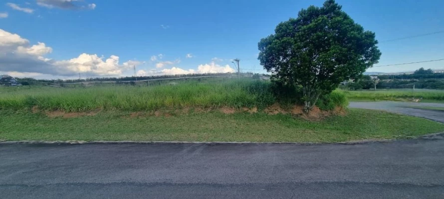 Foto 1: Terreno à venda, 1027 m² por R$ 280.000,00 - Condomínio Village da Serra - Tremembé/SP