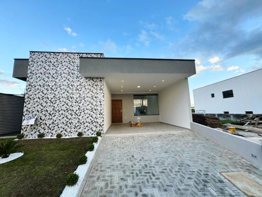 Foto 1: Casa com 3 dormitórios à venda, 144 m² por R$ 760.000,00 - Itapecerica - Taubaté/SP