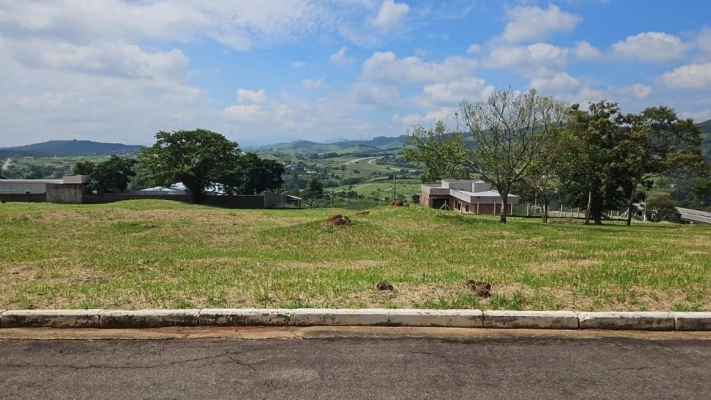 Foto 1: Terreno à venda, 1976 m² por R$ 365.000,00 - Chácara São Félix - Taubaté/SP