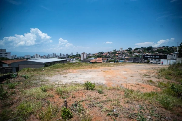 Foto 5: Terreno à venda, 2700 m² por R$ 1.950.000 - Jardim Paulista - Taubaté/SP