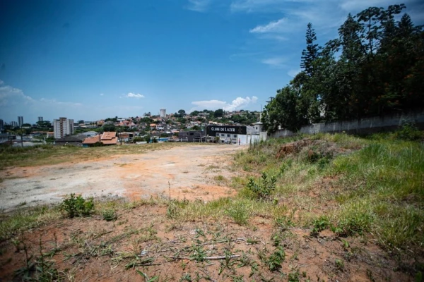 Foto 6: Terreno à venda, 2700 m² por R$ 1.950.000 - Jardim Paulista - Taubaté/SP