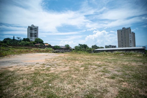 Foto 13: Terreno à venda, 2700 m² por R$ 1.950.000 - Jardim Paulista - Taubaté/SP