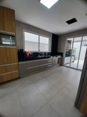 Foto 12: Sobrado com 3 dormitórios à venda, 256 m² por R$ 1.550.000,00 - Bairro dos Guedes - Tremembé/SP