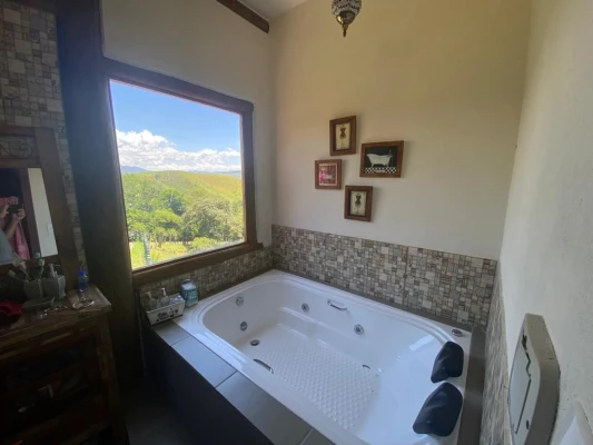 Foto 14: Chácara com 5 dormitórios à venda, 2000 m² por R$ 1.960.000,00 - Village Alpino - São José dos Campos/SP