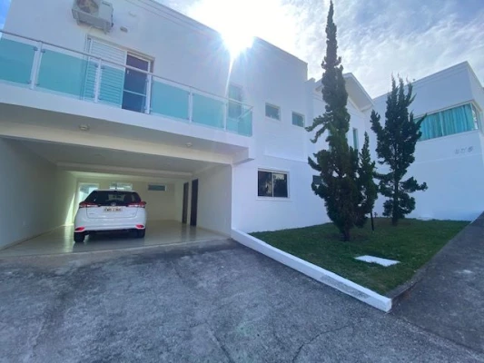 Foto 1: Sobrado à venda, 329 m² por R$ 1.200.000,00 - Jardim Hípica Pinheiro - Taubaté/SP