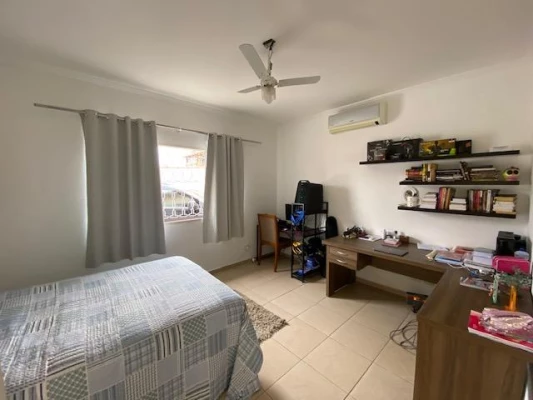 Foto 32: Casa com 5 dormitórios, 280 m² - venda por R$ 530.000,00 ou aluguel por R$ 5.000,01/mês - Jardim Gurilândia - Taubaté/SP