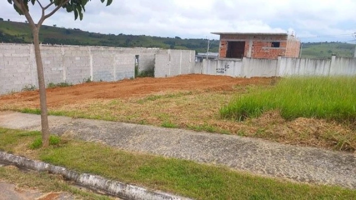 Foto 4: Terreno Campos Elíseos