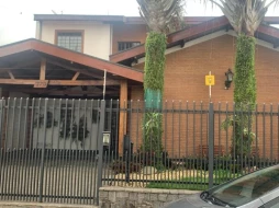 Imagem Sobrado com 4 dormitórios à venda, 225 m² por R$ 1.060.000,00 - Independência - Taubaté/SP
